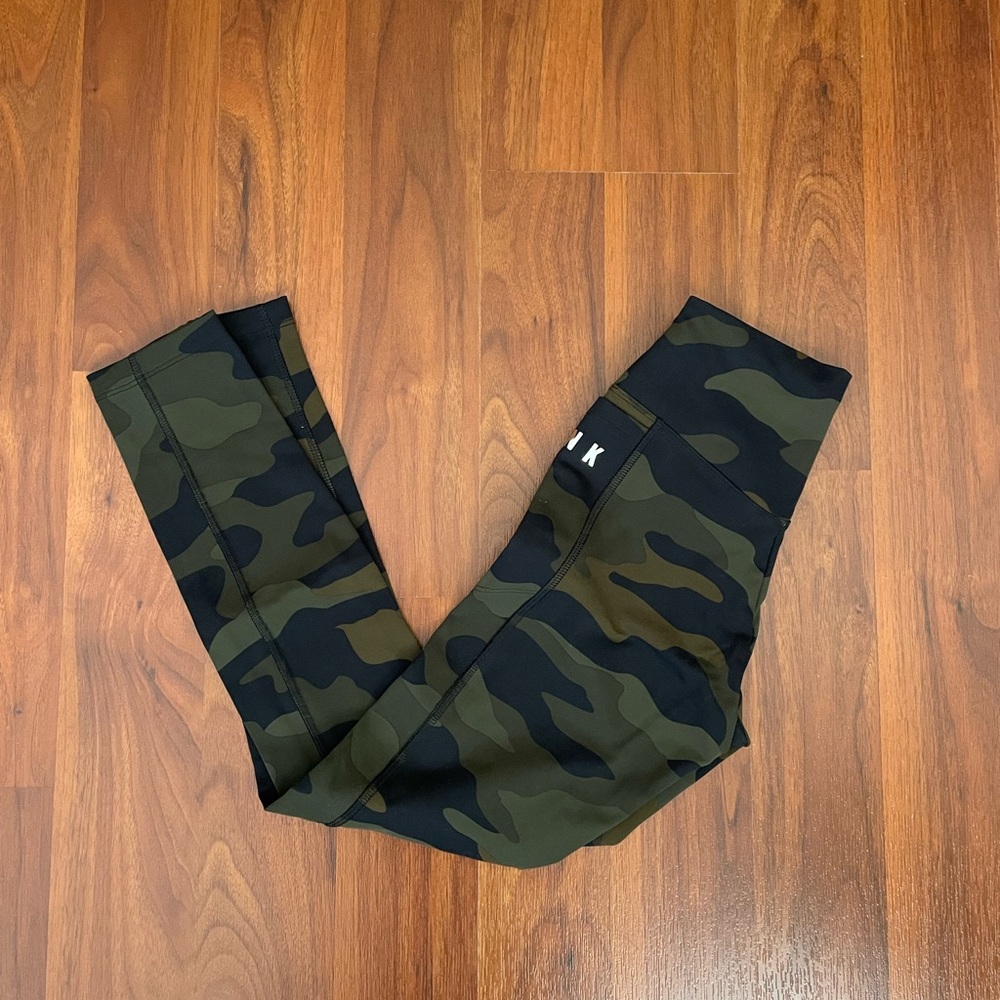 VS Pink athletic leggings